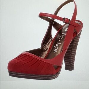 Beautiful Two Lips Leather & Suede Heels just in time for Christmas 7.5 US #NWT